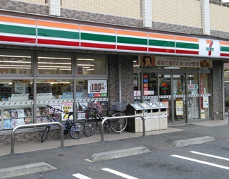 セブン-イレブン 横浜都筑桜並木店まで700ｍ