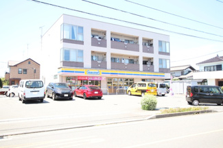 ミニストップ 城山原宿南店まで400ｍ
