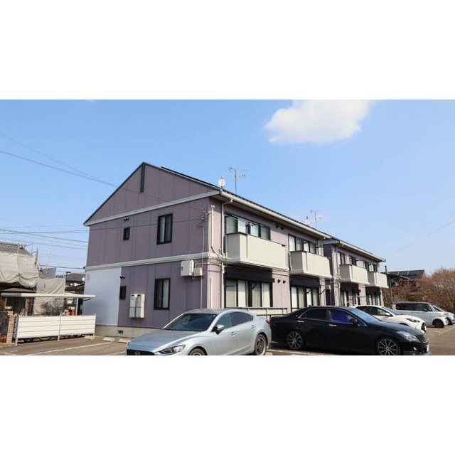 各務原市鵜沼各務原町４丁目のアパートの外観