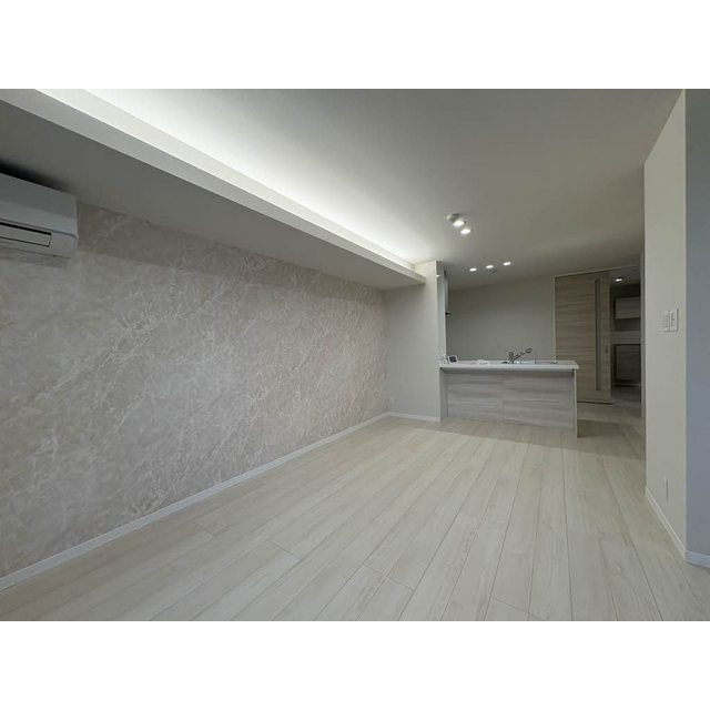 各務原市蘇原村雨町３丁目の賃貸マンションの居間・リビング