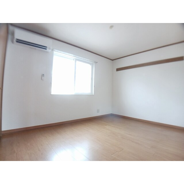 ＫＵＲＺ　ＬＡＮＤの内装