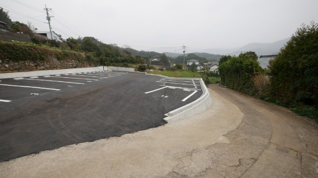ハイツ未来の駐車場