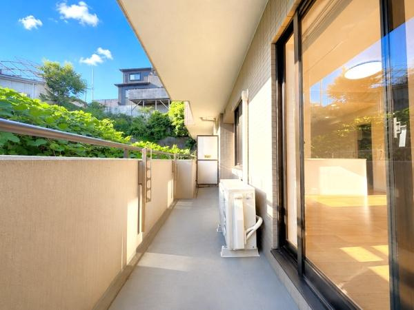 コートハウス日吉本町のバルコニー|陽当り良好のバルコニー！
風通しもよく気持ちいいです