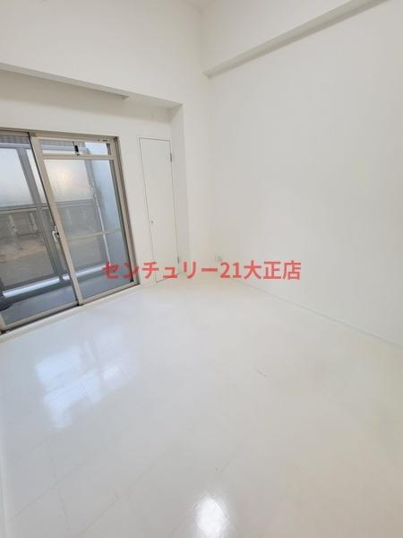 ベルシモンズ大阪港の洋室