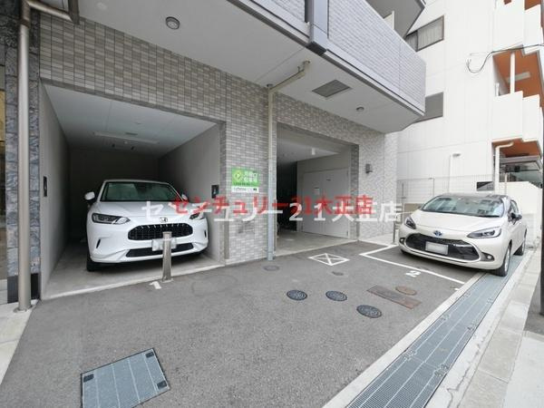 エスリードレジデンス大阪弁天町の駐車場