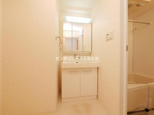 グランコートの洗面所|反転タイプのお部屋の参考写真