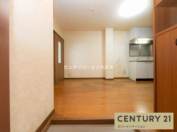 ハイツ吉本の玄関