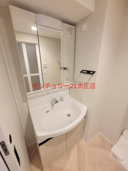 Louis Residence 弁天町の洗面所|★人気の独立洗面台★