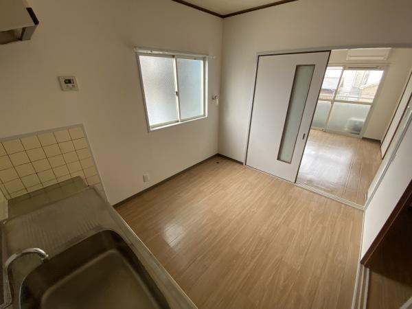 デイルーチェ鶴町の居間・リビング|★この広さは魅力的★