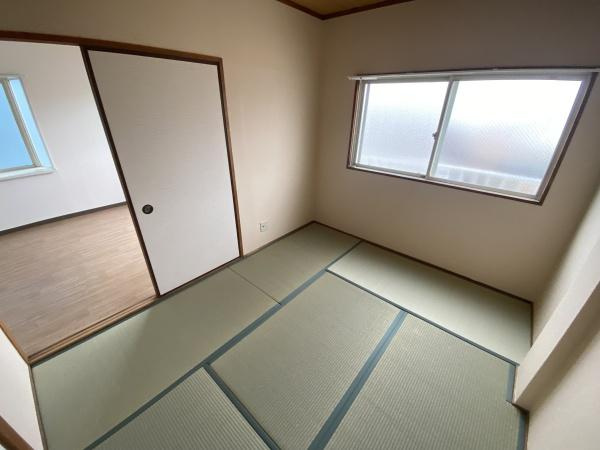デイルーチェ鶴町の和室