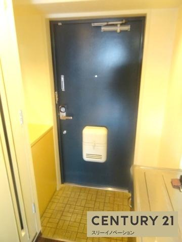 東洋プラザ泉尾の玄関