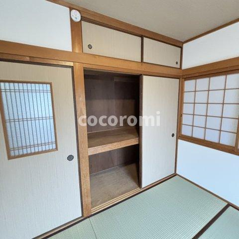 寝屋川市高倉1丁目戸建の和室