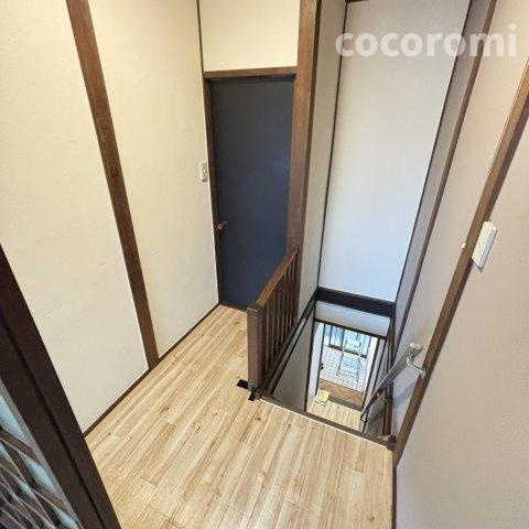 常盤町リノベテラスの玄関