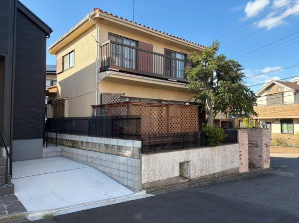 横浜市青葉区大場町の中古一戸建の外観