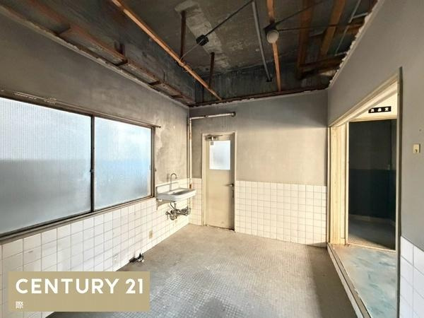 和歌山市三木町台所町　店舗付住宅の内装