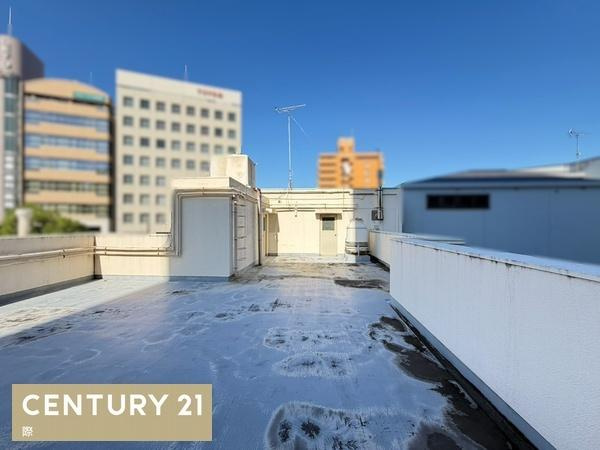 和歌山市三木町台所町　店舗付住宅のバルコニー