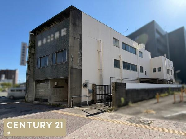 和歌山市三木町台所町　店舗付住宅の外観