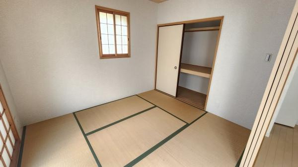 【寝室】