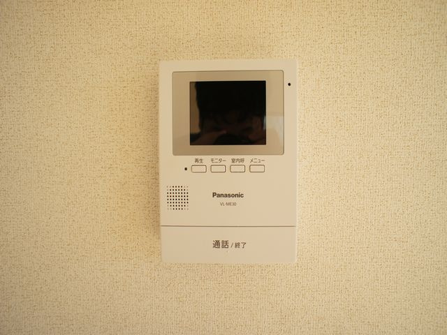 【セキュリティ】 | ソル・レヴェンテＡ | 訪問者の確認ができるTVドアホン付きです♪