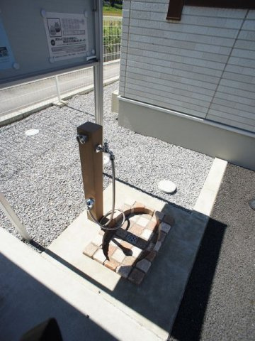 【設備】 | ソル・レヴェンテＡ | ペット専用の洗い場があります。