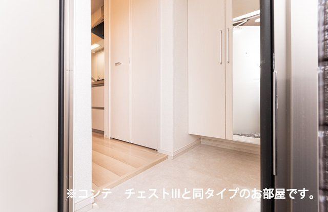ヌーヴェル　ラ　ヴィの玄関