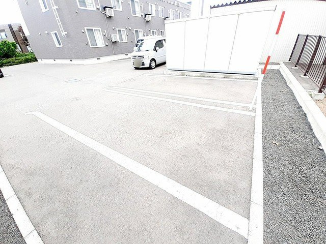 プープリエの駐車場