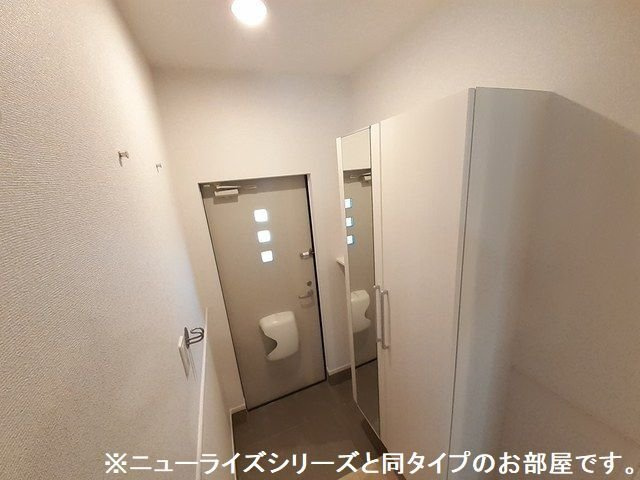 グランソレイユＹの玄関