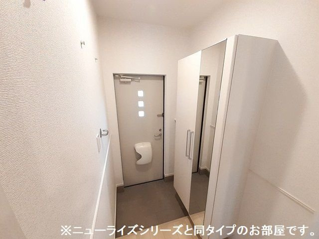 グランソレイユＹの玄関