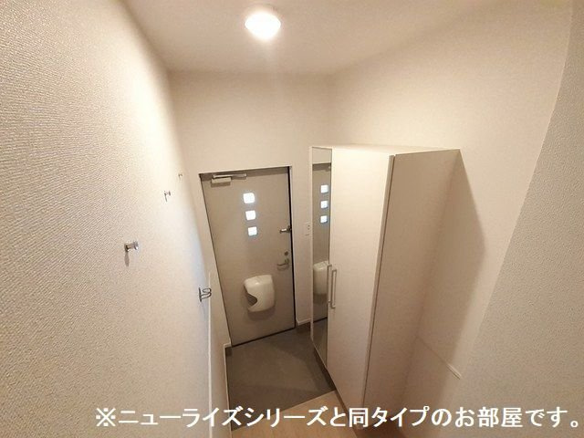 グランソレイユＹの玄関