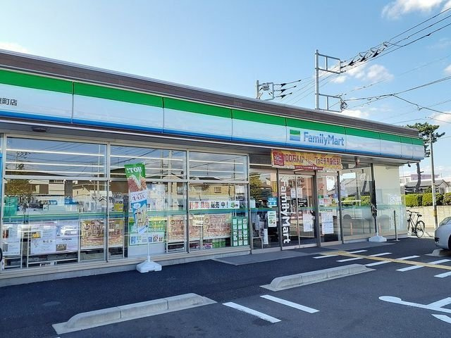ベルアージュの周辺|ファミリーマート越谷蒲生東町店まで110m