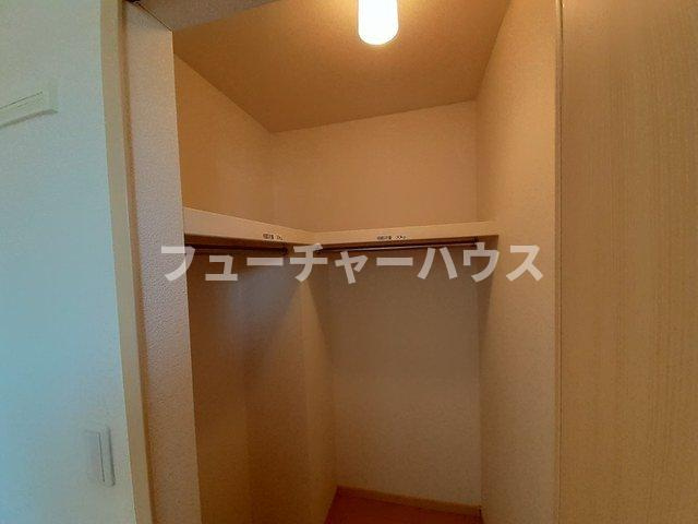 プティ・エトワール　Ⅳの収納