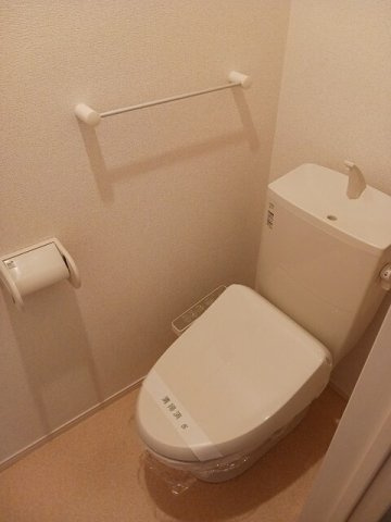 ドミール　ヒロのトイレ|落ち着いた色調のトイレです