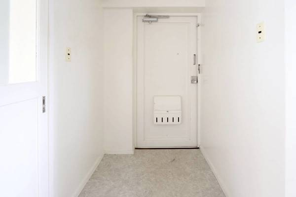 ビレッジハウス井口5号棟の玄関|ビレッジハウスの同一物件・同一タイプの間取りの写真です