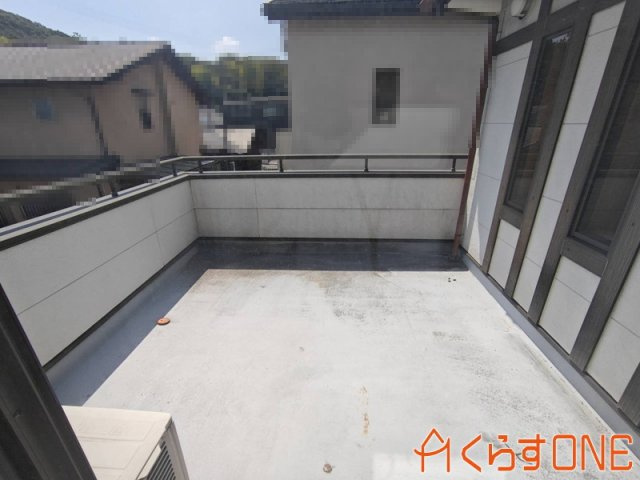 【バルコニー】 | 無垢材をふんだんに使った大工さん手造りの本格木造住宅／たつの市揖西町南山