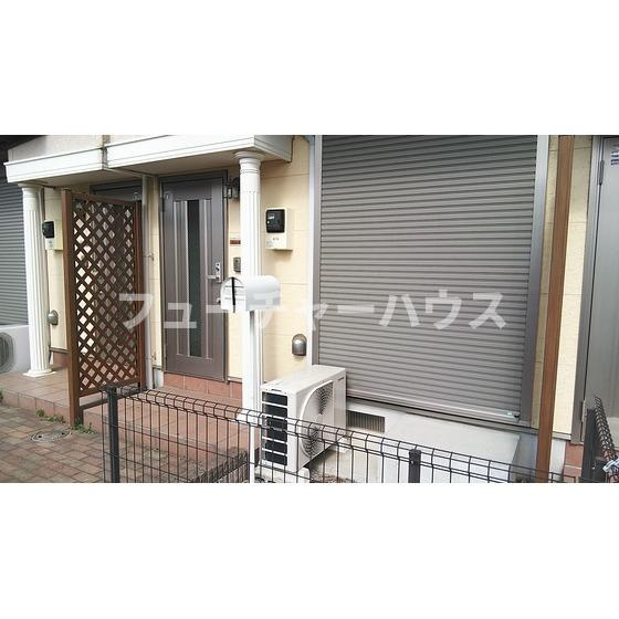 サニーヒル東前　Ｃ棟のエントランス