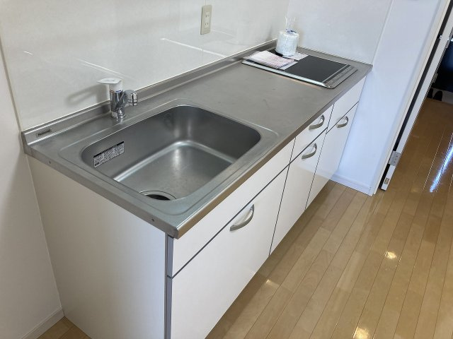 ガーデンヒルズ小白川のキッチン|別室写真