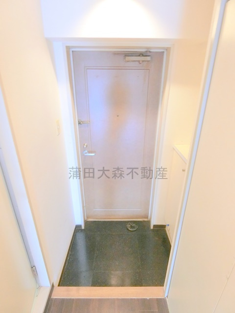 日興パレス羽田PARTⅡの玄関