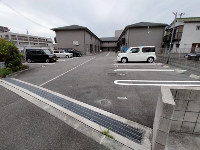 【駐車場】 | プレセアコート花園B棟