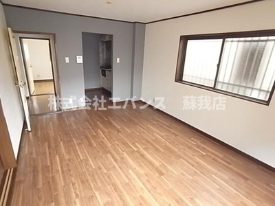 【居間・リビング】 | プライム蘇我 | 居間です