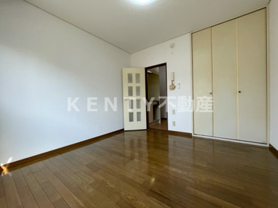 【寝室】 | コンティニューⅡ | 落ち着いて過ごせるお部屋なので、寝室にいかがでしょうか