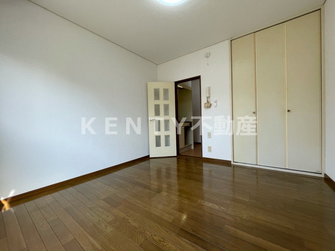 【寝室】 | コンティニューⅡ | 落ち着いて過ごせるお部屋なので、寝室にいかがでしょうか