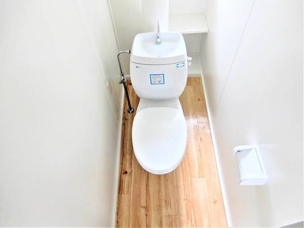 ビレッジハウス滝沢大崎1号棟のトイレ|ビレッジハウスの同一物件・同一タイプの間取りの写真です