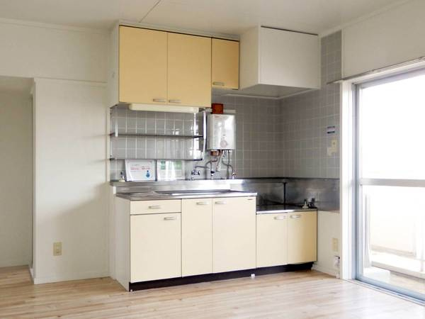 ビレッジハウス滝沢大崎2号棟のキッチン|ビレッジハウスの同一物件・同一タイプの間取りの写真です