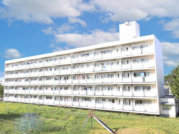 ビレッジハウス都南2号棟の外観