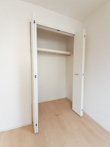 ブランジュ　Ⅰの収納|たっぷりとした収納スペースです