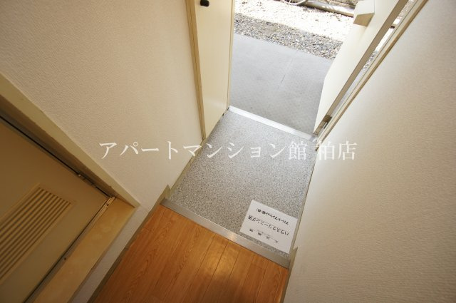 ベルピア北松戸の玄関
