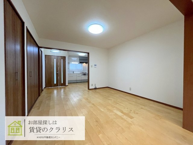 鳴滝蓮花寺町（ガレージ付き）戸建て