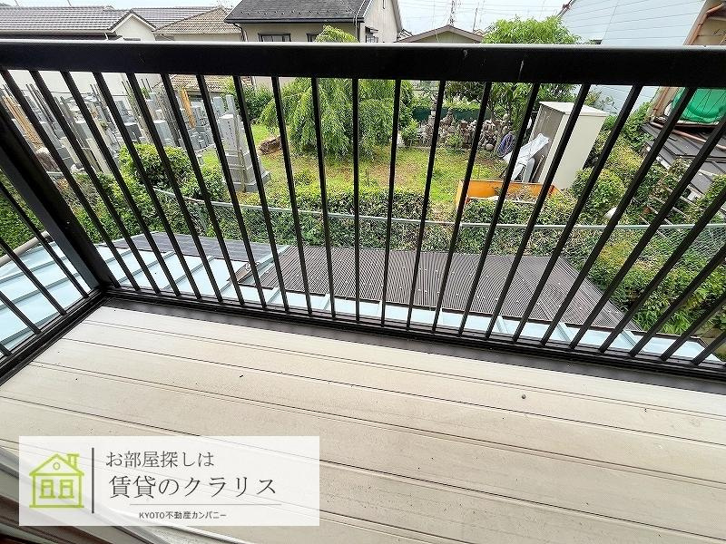 鳴滝蓮花寺町（ガレージ付き）戸建てのバルコニー