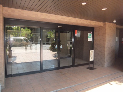 【エントランス】 | レジデンス羽衣ガーデンスクエア | 床材もリフォームしますよ！綺麗な室内をぜひ現地にてご体感下さい♪