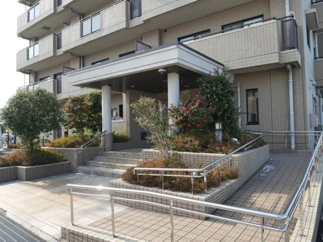 エール豊岡のエントランス